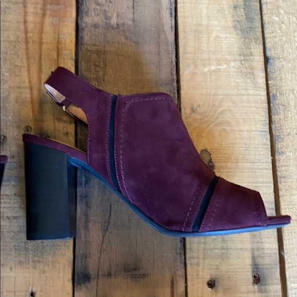 NWB Tommy Hilfiger Relita 2 Burgundy Slingbacks Peep Toe Heeled Shoes - Picture 3 of 11